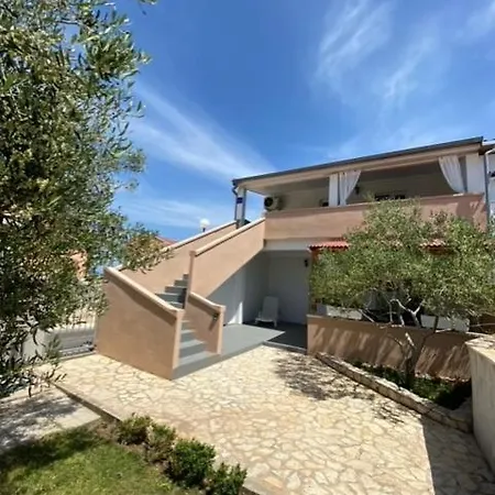 Zvonimir Appartement