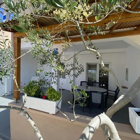 Apartments Zvonimir