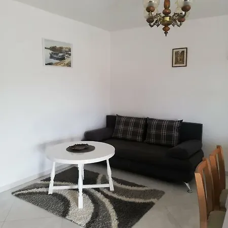 Apartments Zvonimir *