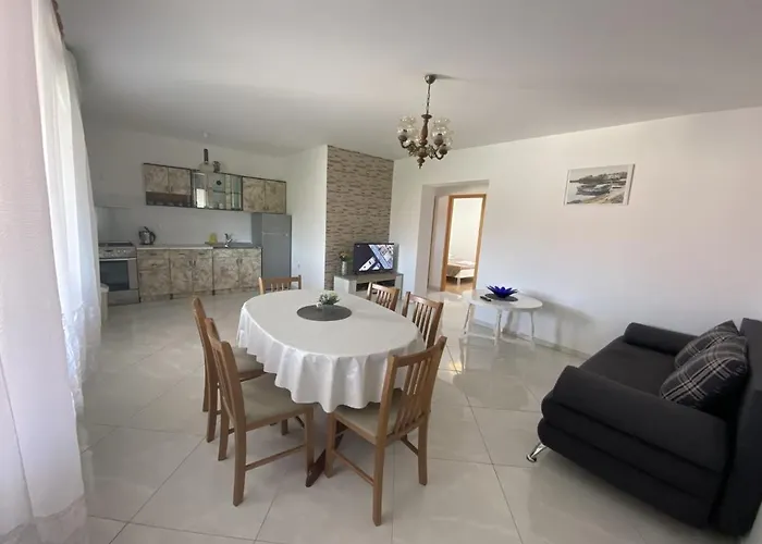 Apartments Zvonimir Апартаменты Привлака